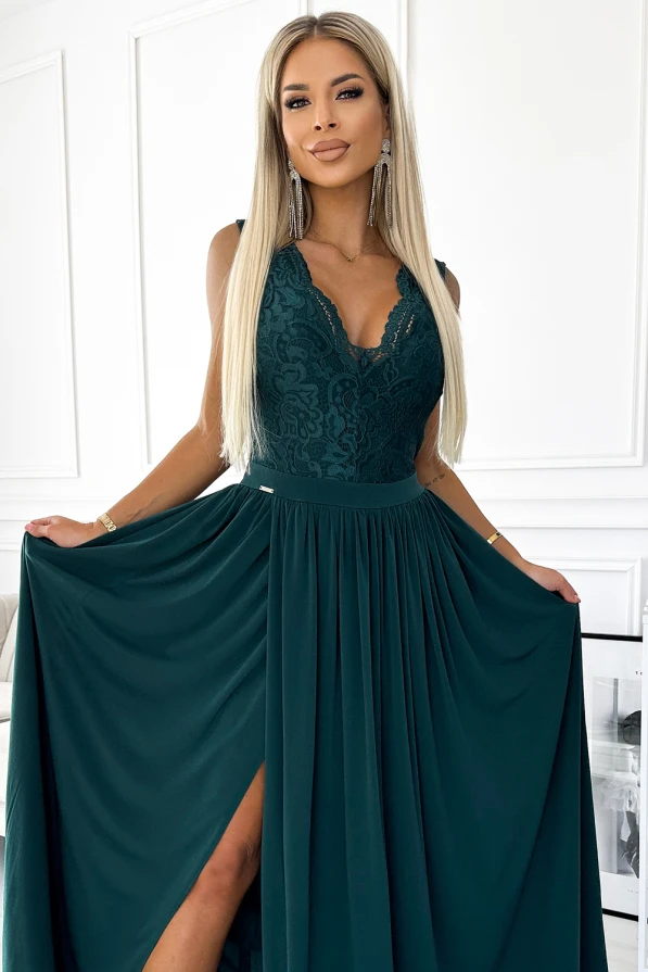 211-6 LEA rochie lungă cu decolteu din dantelă - VERDE STICLĂ